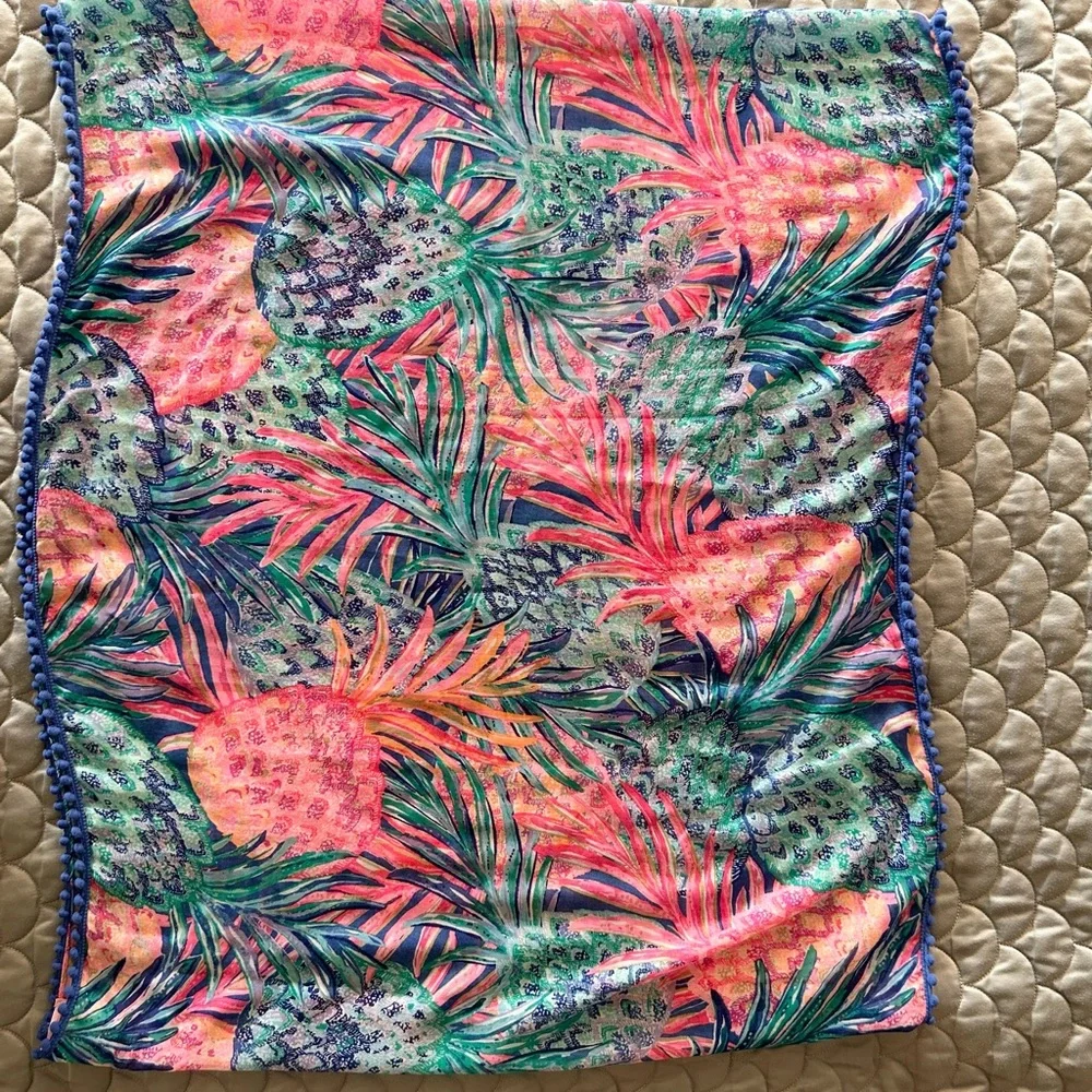 Lilly Pulitzer Infinity Loop Scarf - Picture 3 of 4